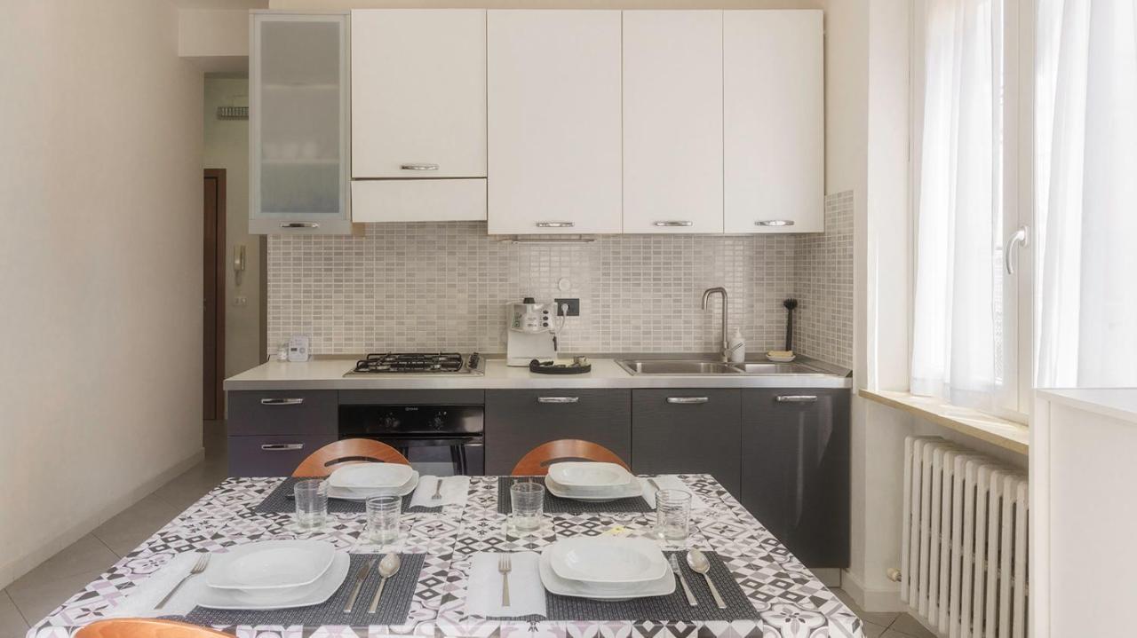"Casa Giuliari" In Borgo Roma Vicino Policlinico Univr Fiera Apartment Verona Luaran gambar