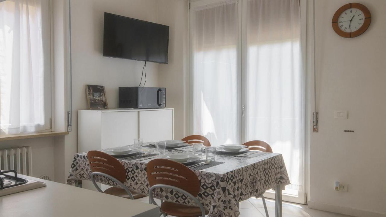 "Casa Giuliari" In Borgo Roma Vicino Policlinico Univr Fiera Apartment Verona Luaran gambar