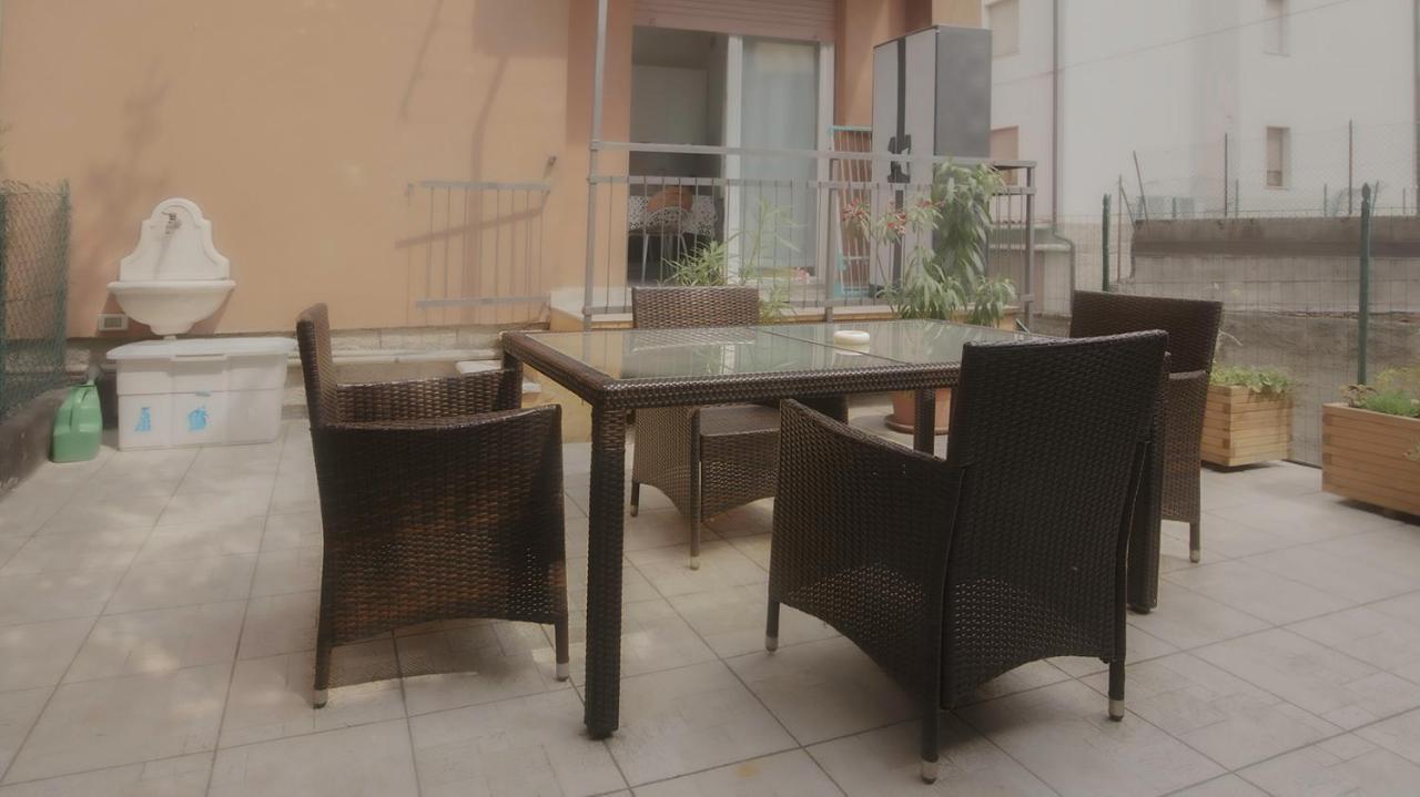 "Casa Giuliari" In Borgo Roma Vicino Policlinico Univr Fiera Apartment Verona Luaran gambar