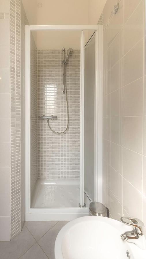 "Casa Giuliari" In Borgo Roma Vicino Policlinico Univr Fiera Apartment Verona Luaran gambar